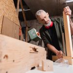 Angolare di legno: tutto quello che bisogna sapere